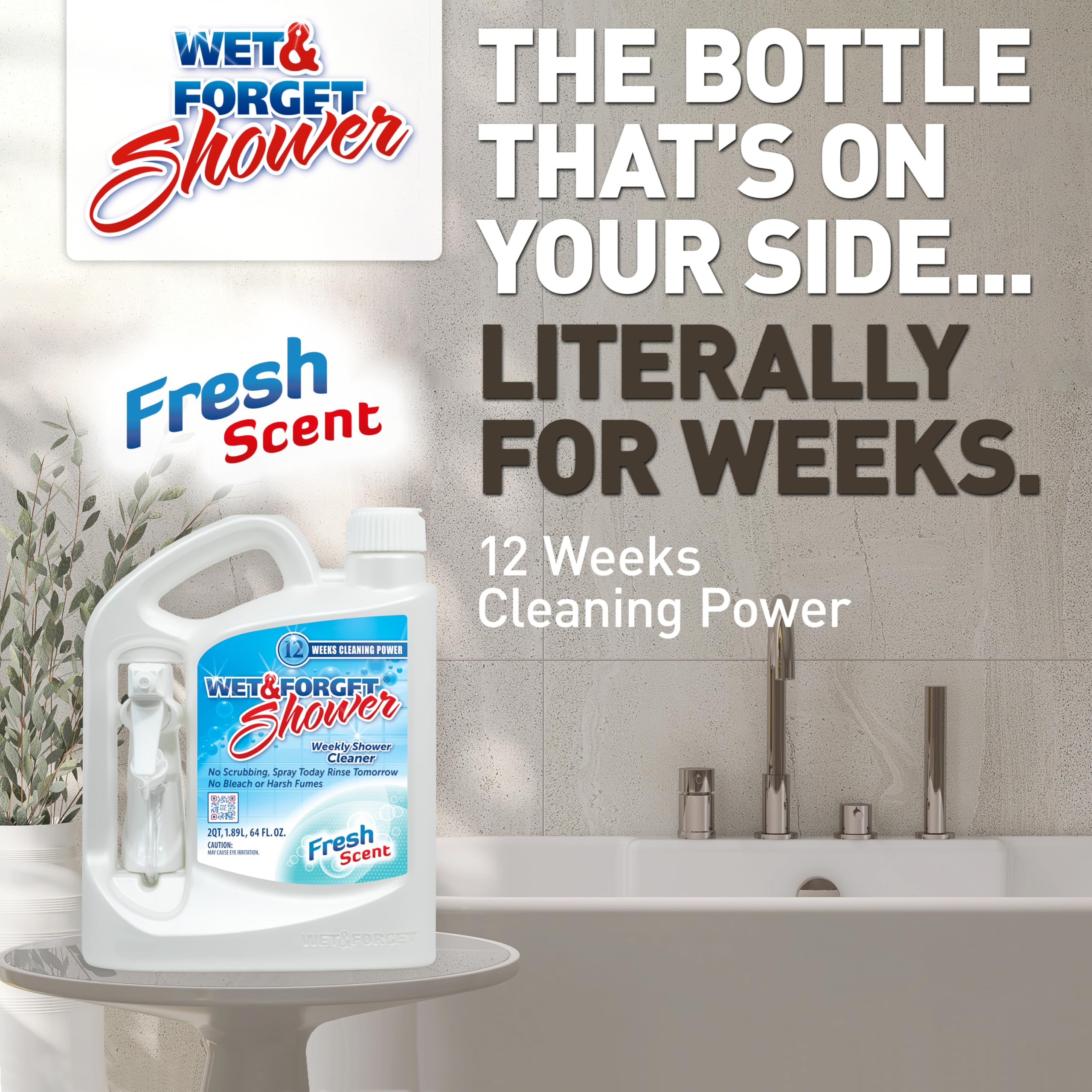 Wet & Forget botella en estante de baño demostrando almacenamiento práctico