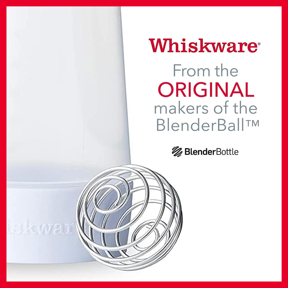 Whiskware comparación de tamaño con taza indicando la capacidad de 4.5 tazas