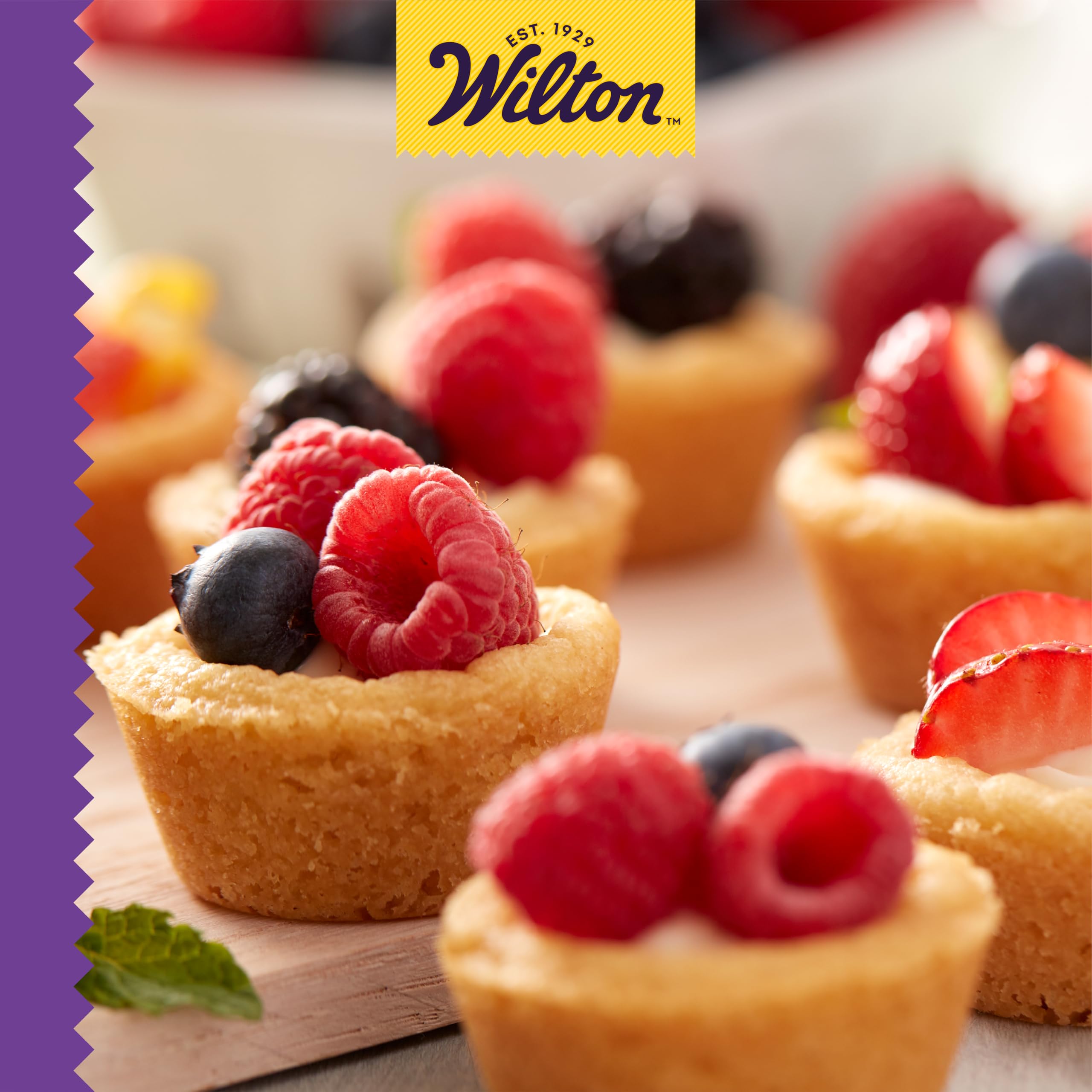 Wilton bandeja en horno con mini muffins, horneado parejo