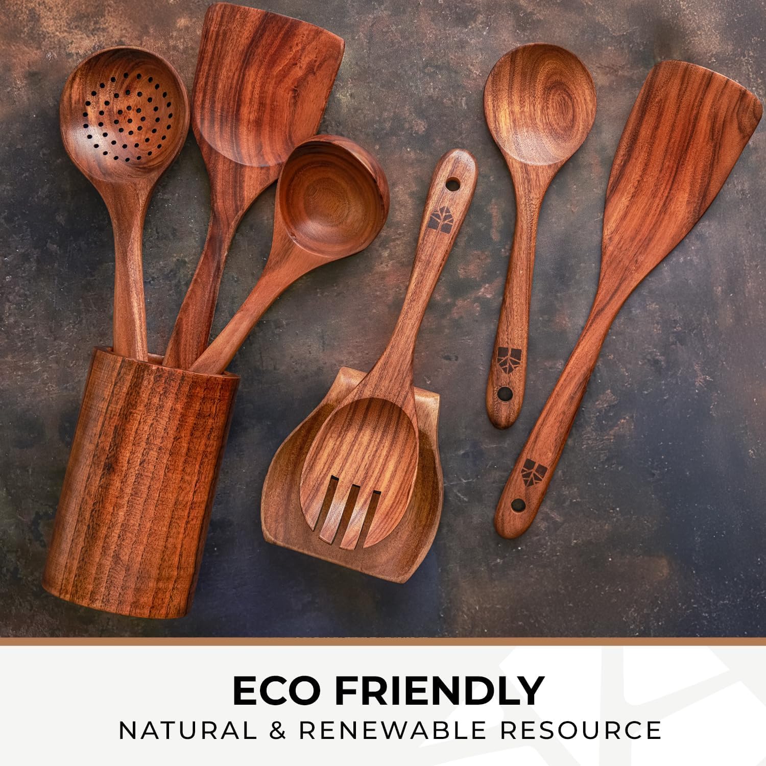 Woodenhouse comparación junto a mano, muestra tamaño ergonómico y control