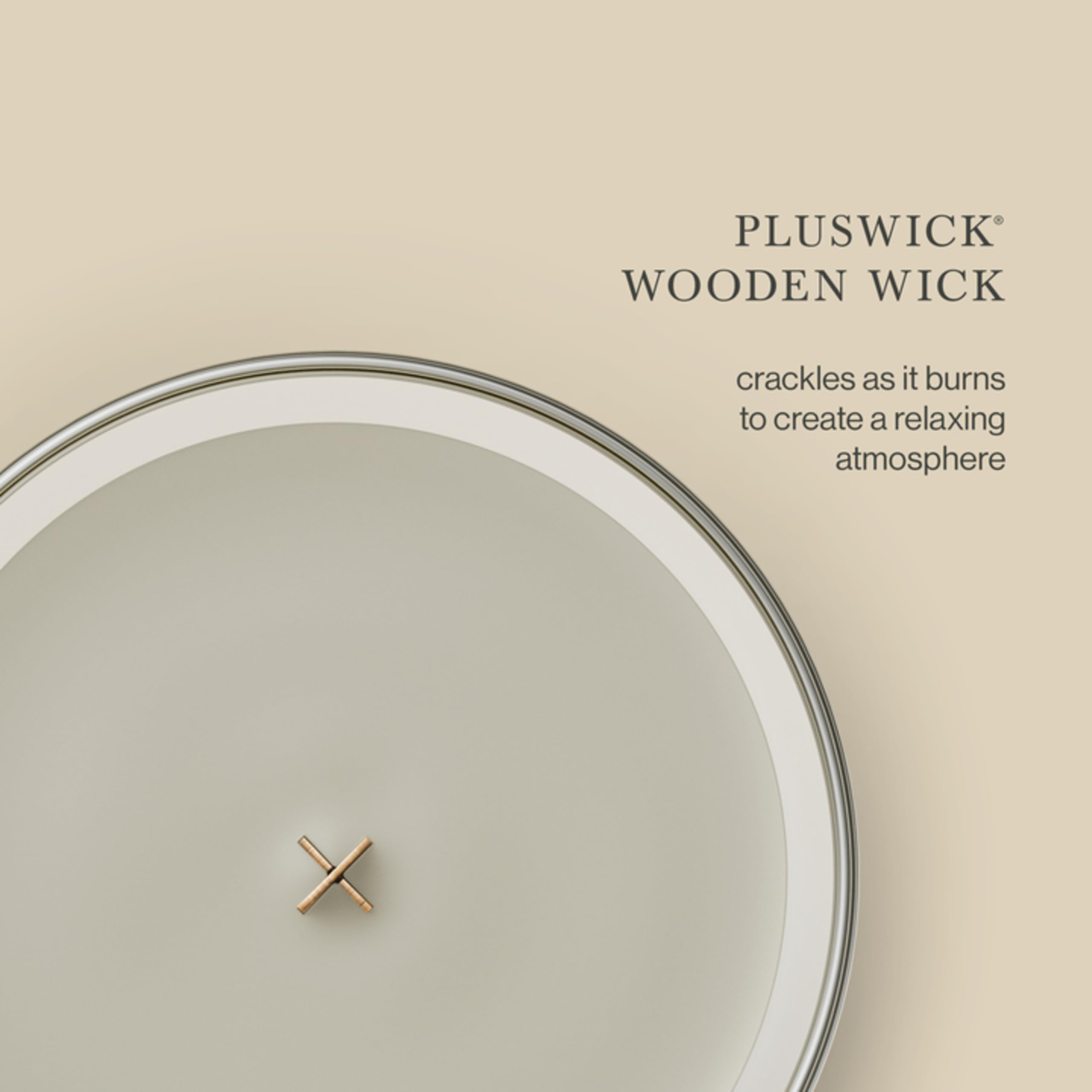 WoodWick etiqueta 'Fireside' que identifica notas de ámbar