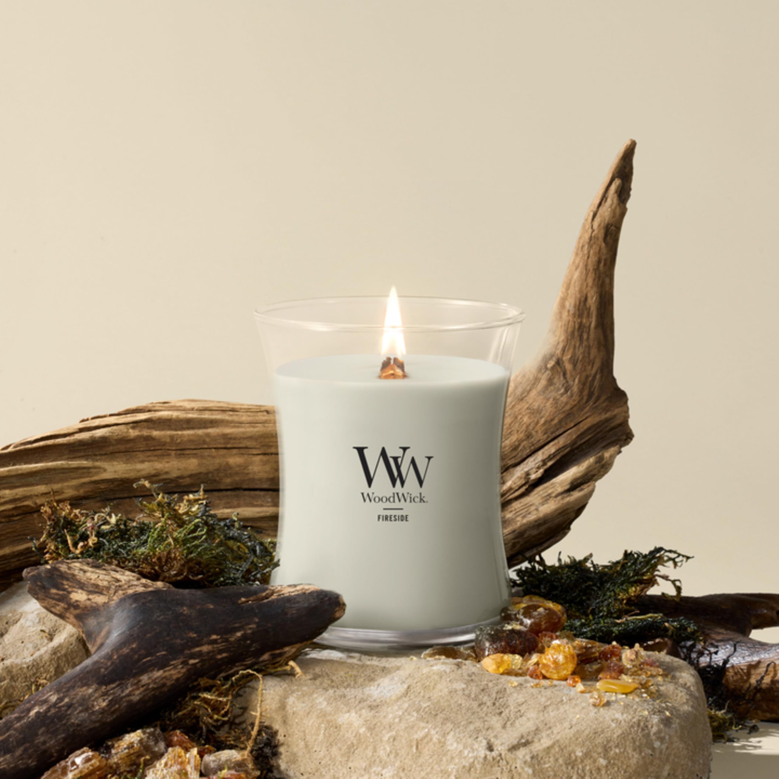 WoodWick detalle de la mecha de madera con crujido relajante
