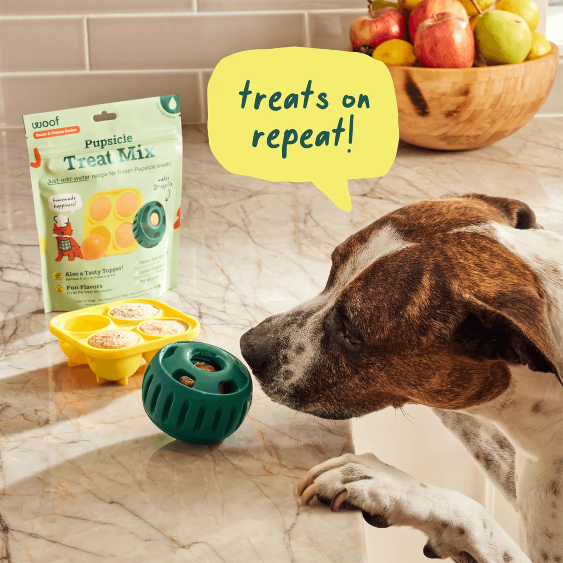Etiqueta de WOOF mostrando ingredientes naturales y sin conservantes