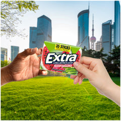 WRIGLEY'S EXTRA textura del chicle en primer plano que muestra elasticidad