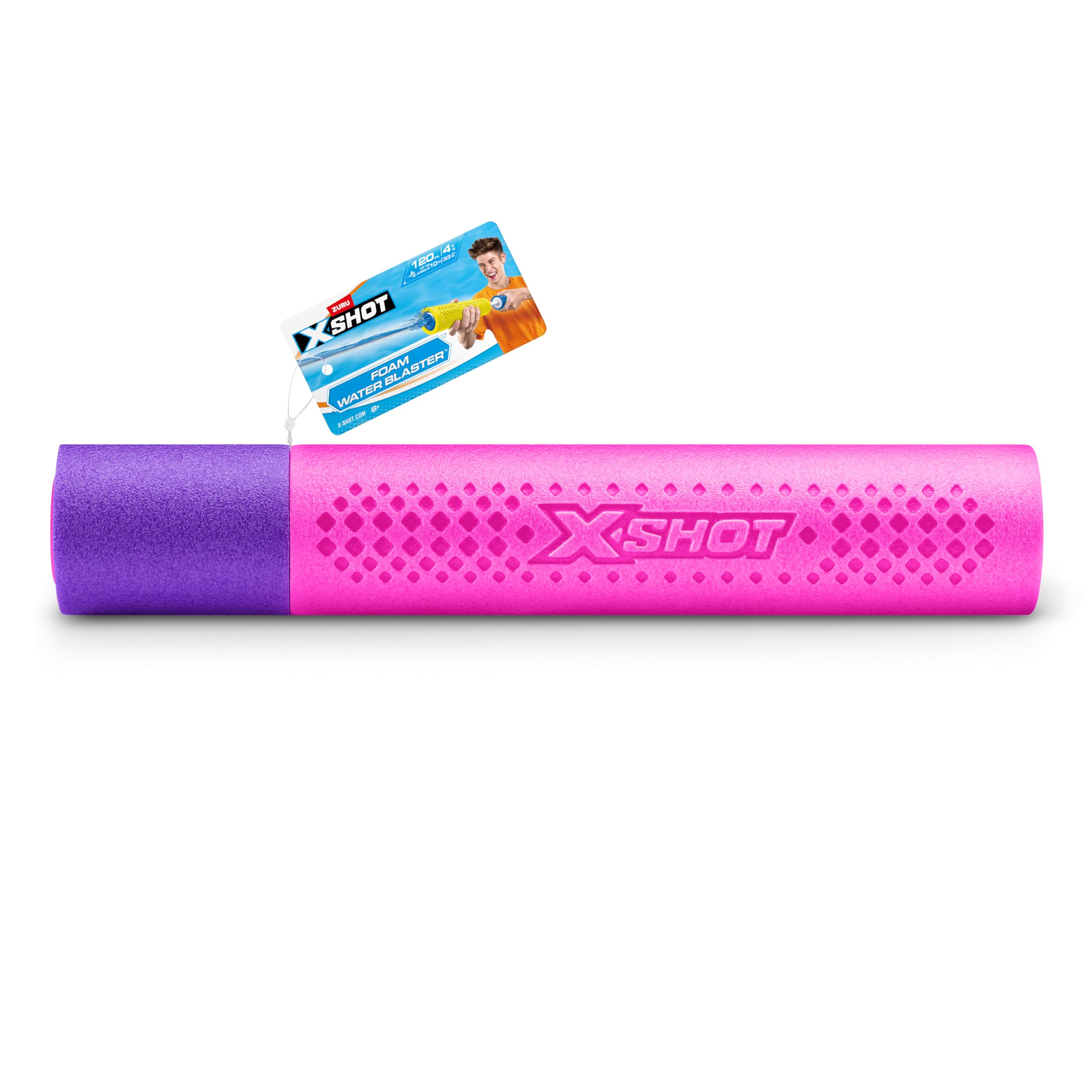 XSHOT blaster en acción lanzando agua a distancia, ideal para juegos competitivos al aire libre