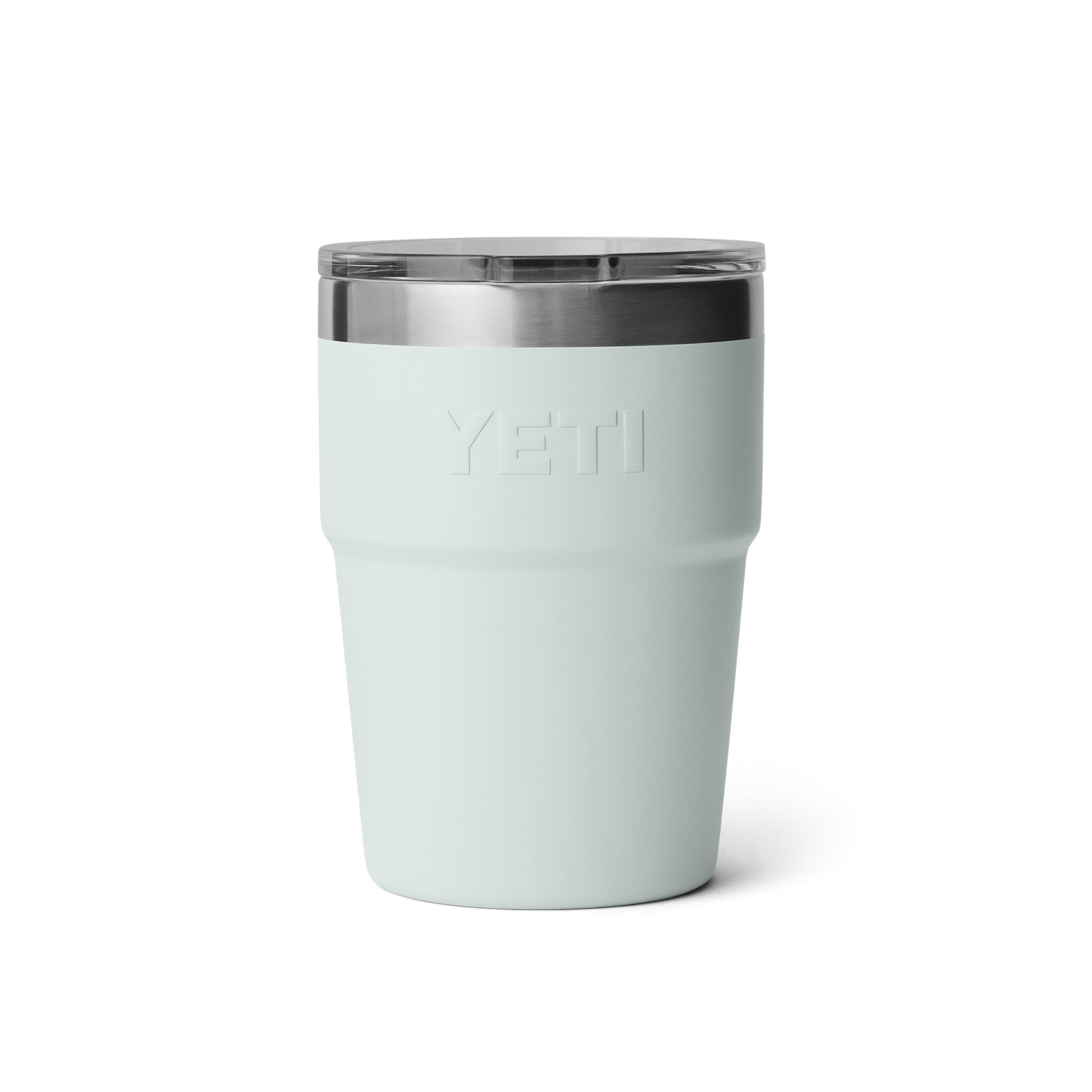 YETI Rambler 16 oz en portavasos de coche asegurando transporte cómodo
