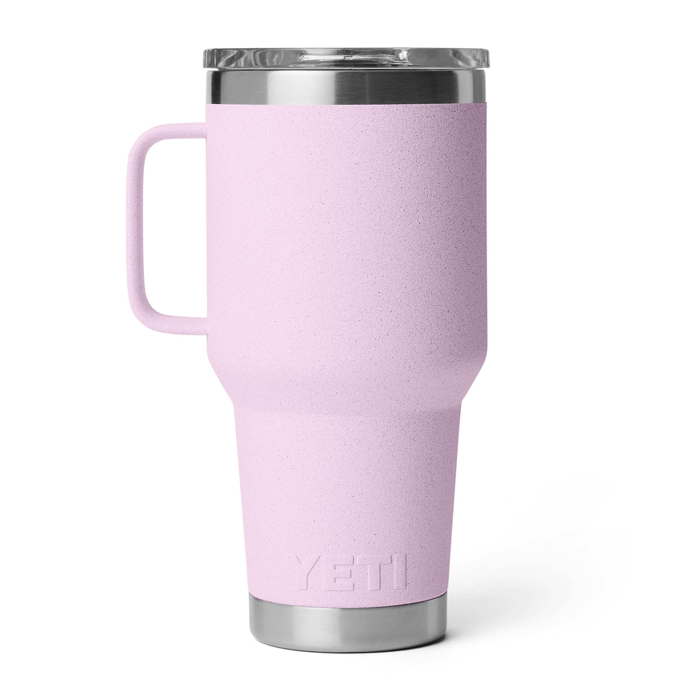 YETI Rambler textura Cherry Blossom que combina estilo y fácil limpieza