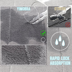 Yimobra alfombra en uso tras la ducha mostrando absorción rápida y confort