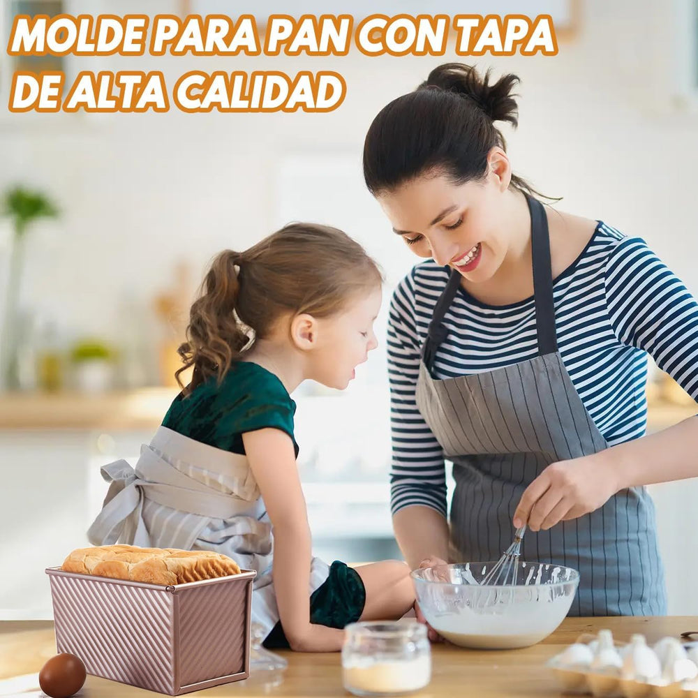 YURTKUMAS molde con pan recién horneado que ilustra corteza uniforme y miga controlada
