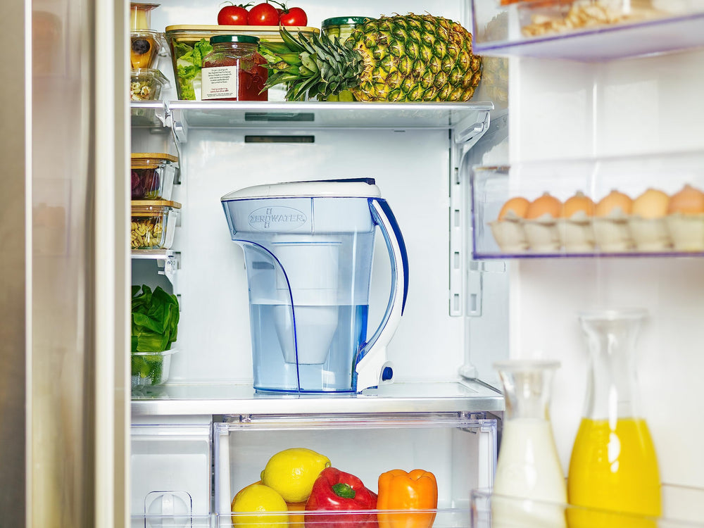 ZeroWater etiqueta con certificación IAPMO visible, reduce plomo y PFOA/PFOS