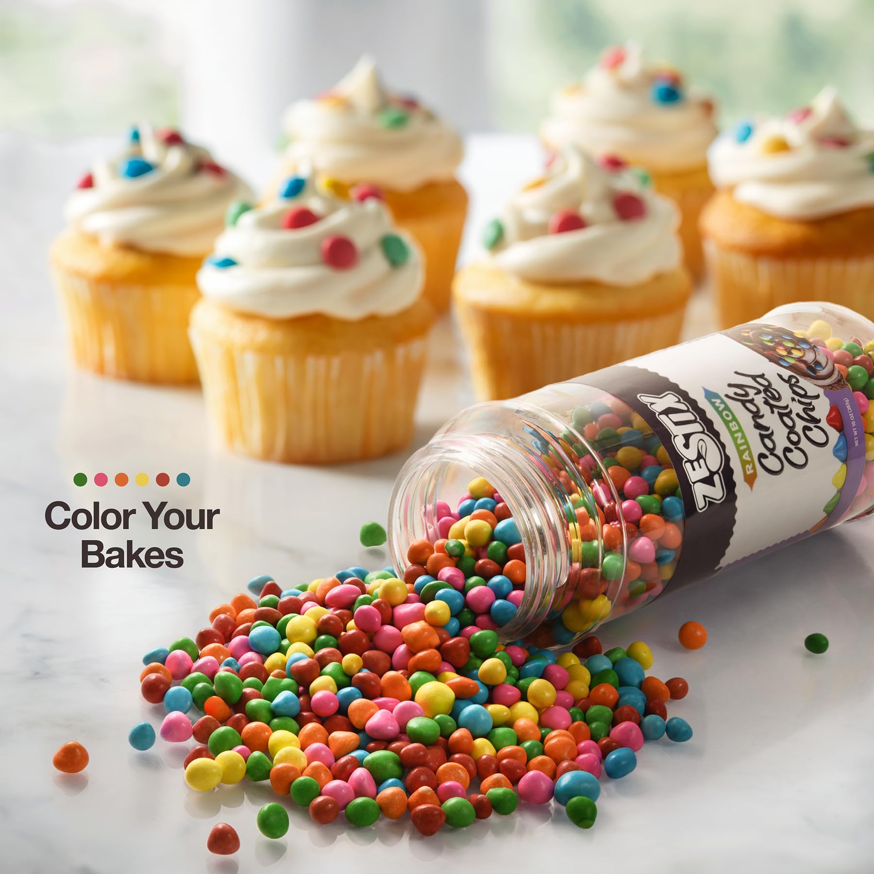 Zestix vertido sobre cupcake para decoración fácil y presentación rápida