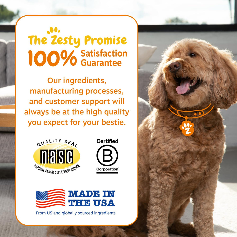 Zesty Paws perro disfrutando un masticable promoviendo adherencia diaria