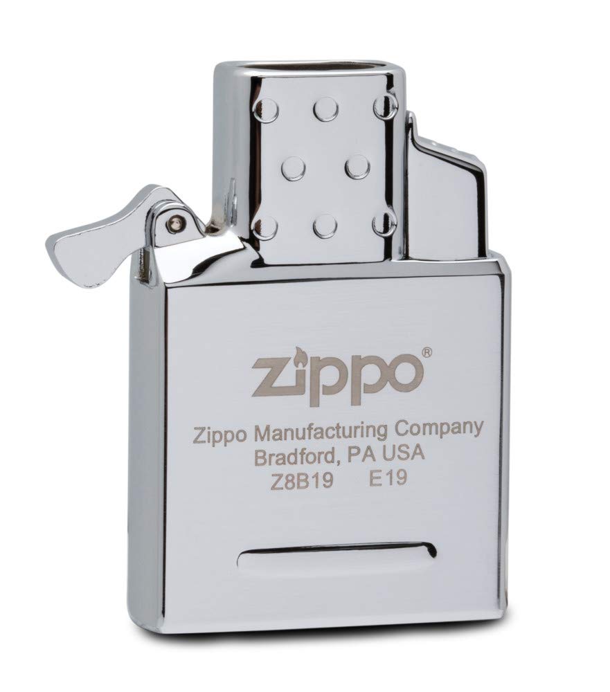 Detalle de la llama azul del insert Zippo Single Torch, llama ajustable y potente Zippo
