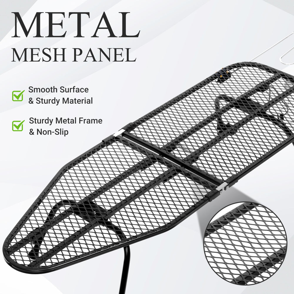 ZOES HOMEWARE tabla en uso con plancha demostrando superficie lisa y estable