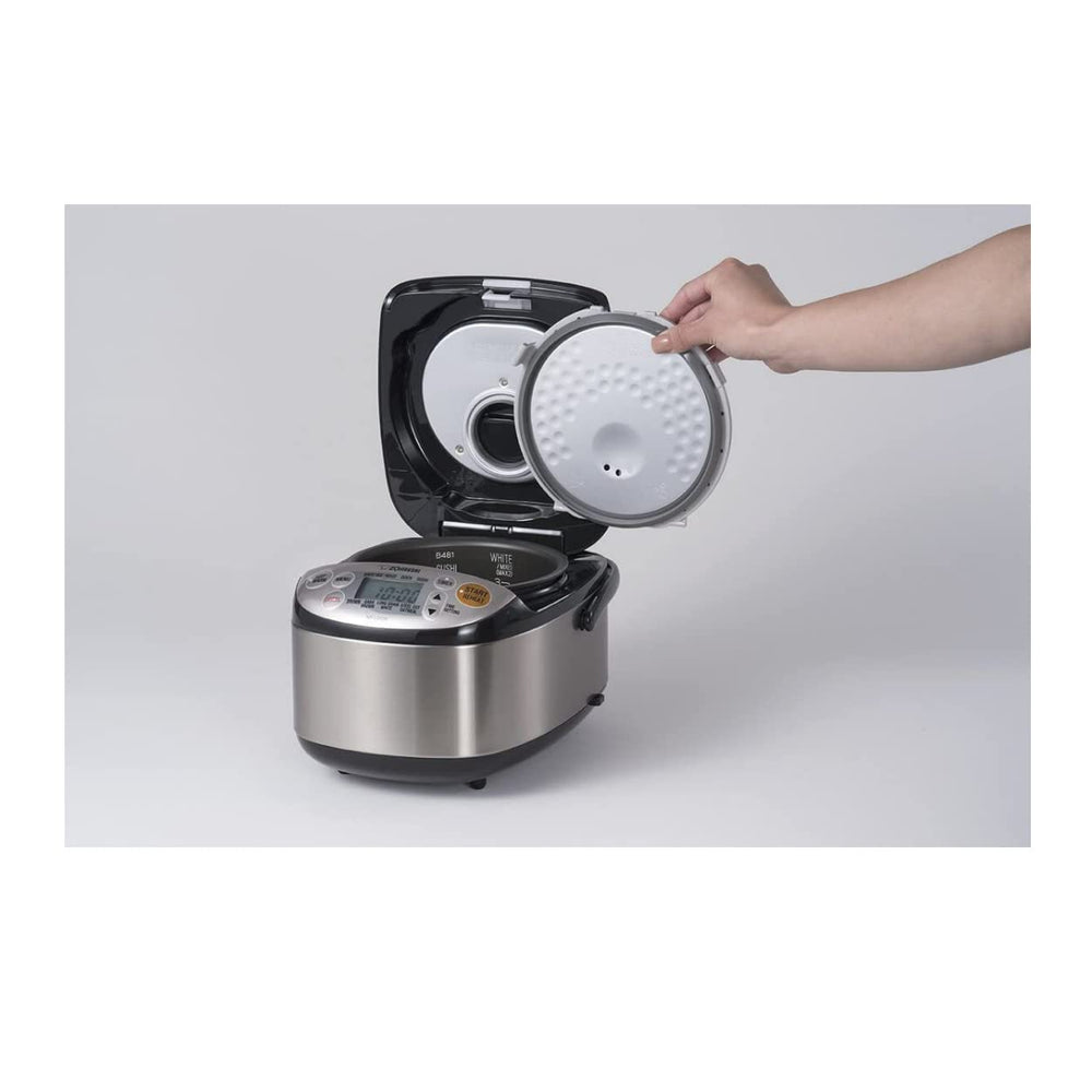 Zojirushi cubeta interior mostrando superficie fácil de limpiar